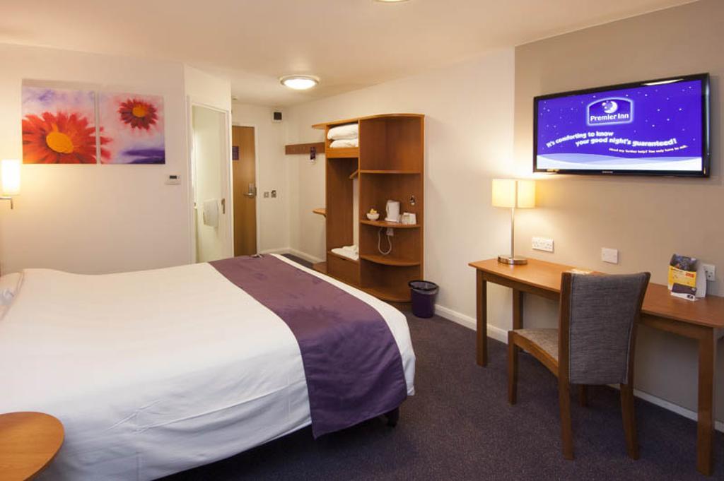 Premier Inn Middlesbrough Central Exterior foto